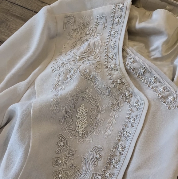 R & M Richards Dress & jacket 10 Beige Beaded VNeck Long Lined Mother Of Bride - Picture 11 of 14